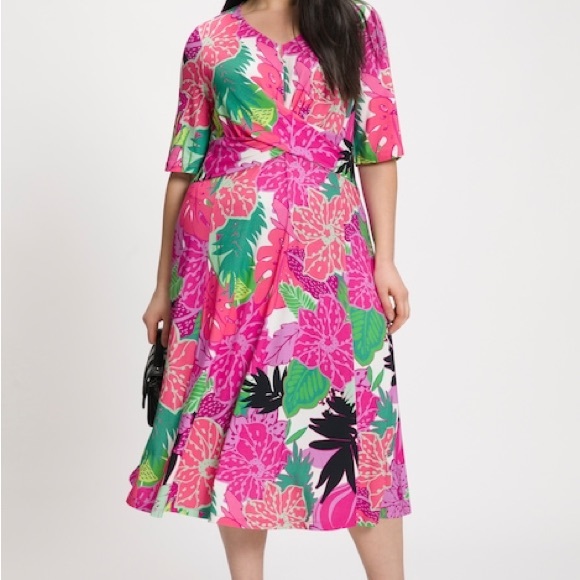 NWT Beautiful 16/18 floral dress - perfect for Easter!!! - Picture 2 of 8